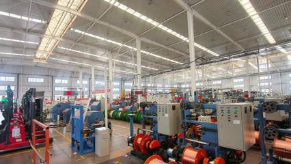 泰安 以計(jì)算機(jī)軟硬件為基，數(shù)字引擎驅(qū)動(dòng)制造升級(jí)，“黑燈工廠”點(diǎn)亮智造未來(lái)